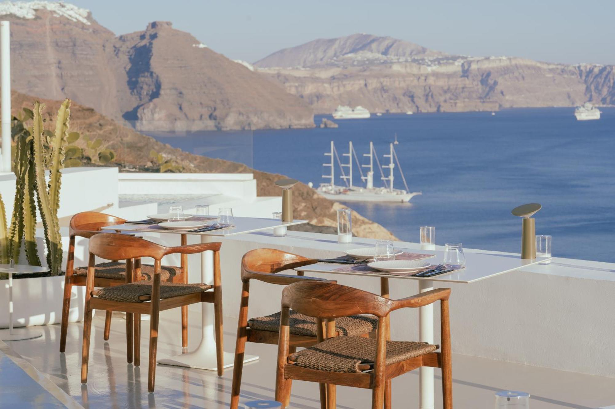 The Saint Hotel أويا المظهر الخارجي الصورة